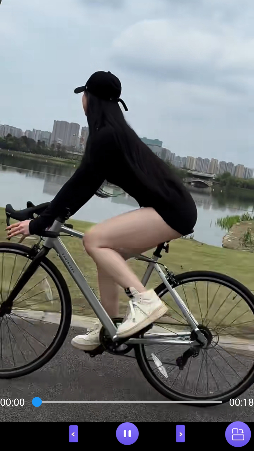 梦见狗咬破儿子手指截图